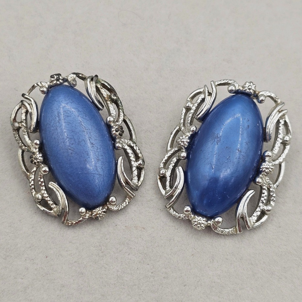 Sarah Coventry Clip On Earrings Vintage Blue Cabochon Silver Tone Filigree NOTE